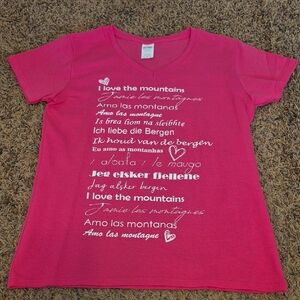 Brand New Women's V-Neck Graphic T-Shirt I Love The Mountains Multi-lingual